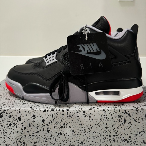 Air Jordan Bred 4 Reimagined - Picture 5 of 9